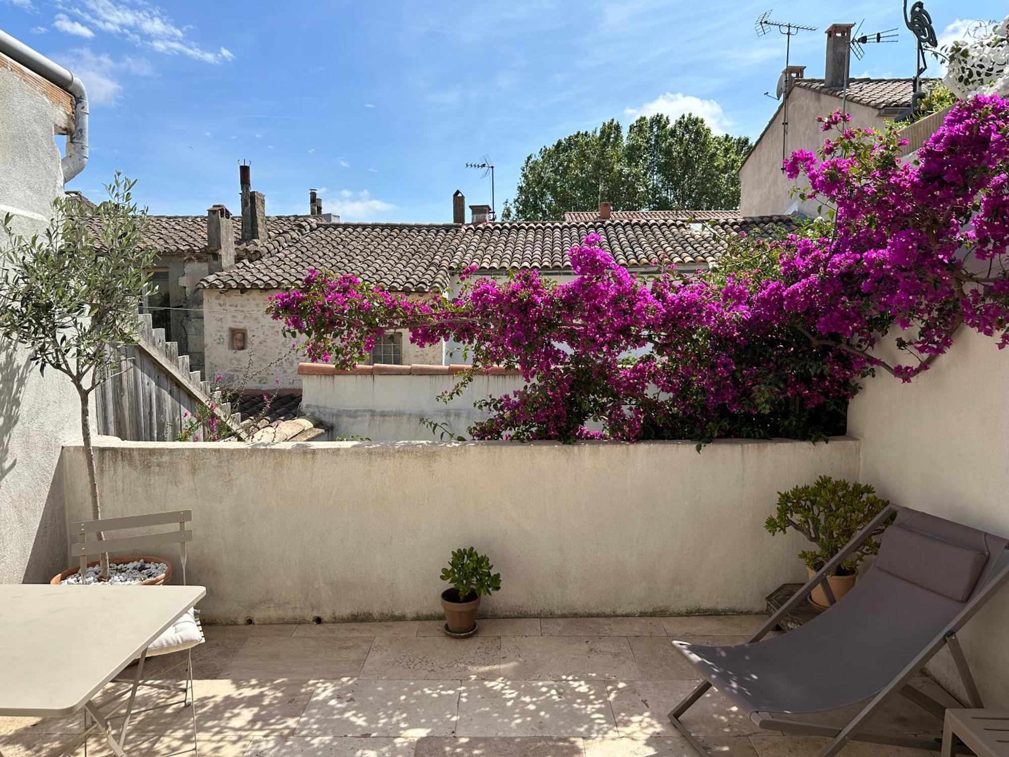Appartements 3 étoiles terrasse ou patio intra-muros Aigues-Mortes Exterior foto
